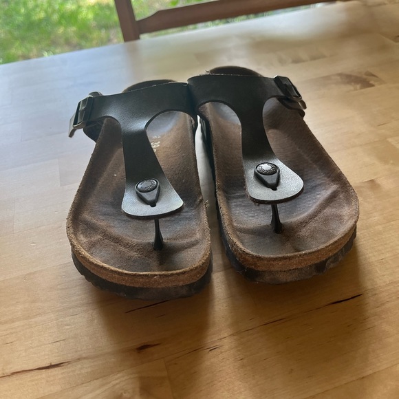 Birkenstock Gizeh sandal. Color - Mocha. Size 38 - Picture 1 of 6